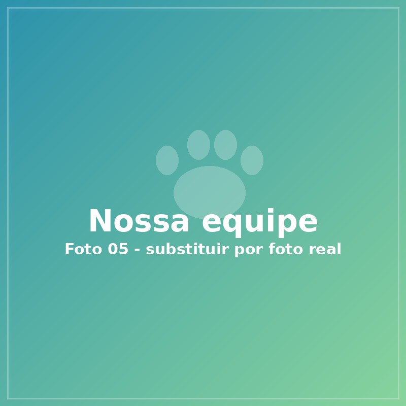 Equipe da clínica com um pet